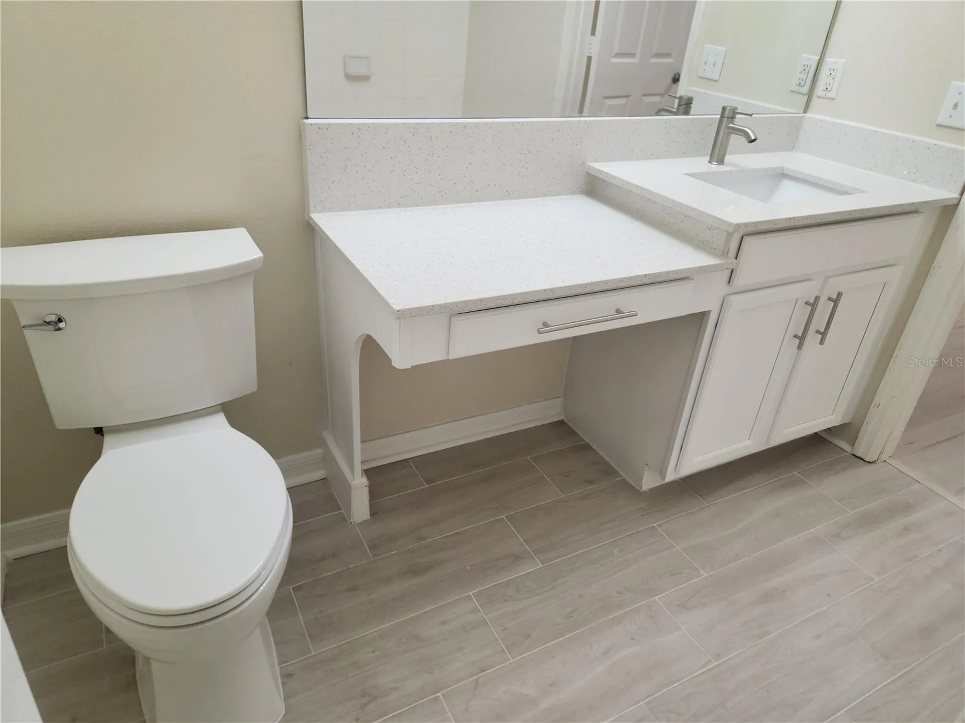1049 N Honey Blossom Drive N Orlando FL 32824
