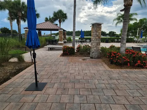 1049 N Honey Blossom Drive N Orlando FL 32824