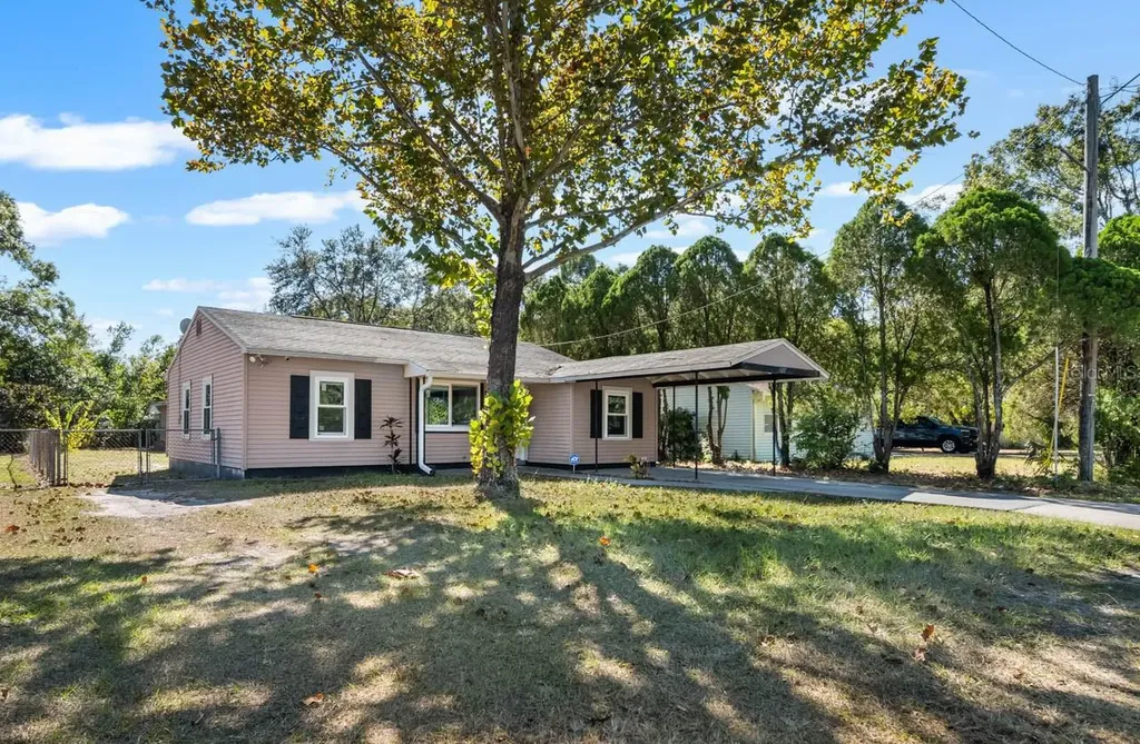 1217 Lambright Street Tampa FL 33604