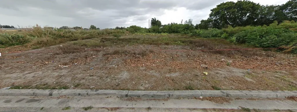 875 Joe Louis Avenue Pahokee FL 33476