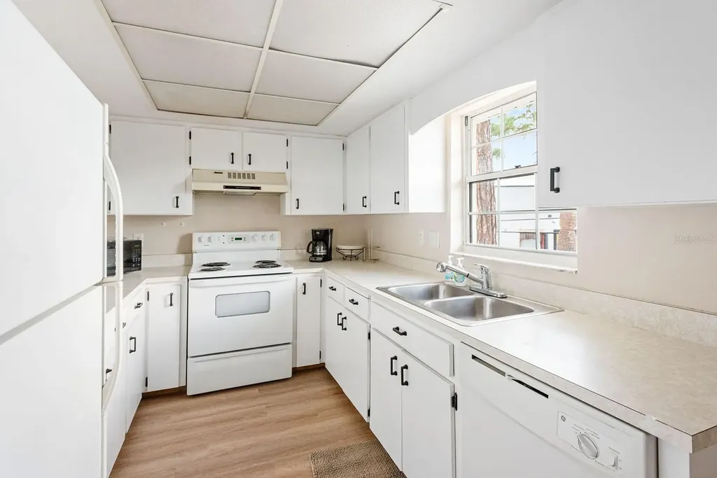 1531 Placida Road Englewood FL 34223