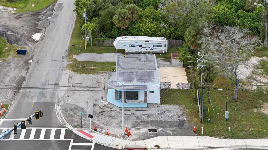 1201 N Pinellas Avenue Tarpon Springs FL 34689