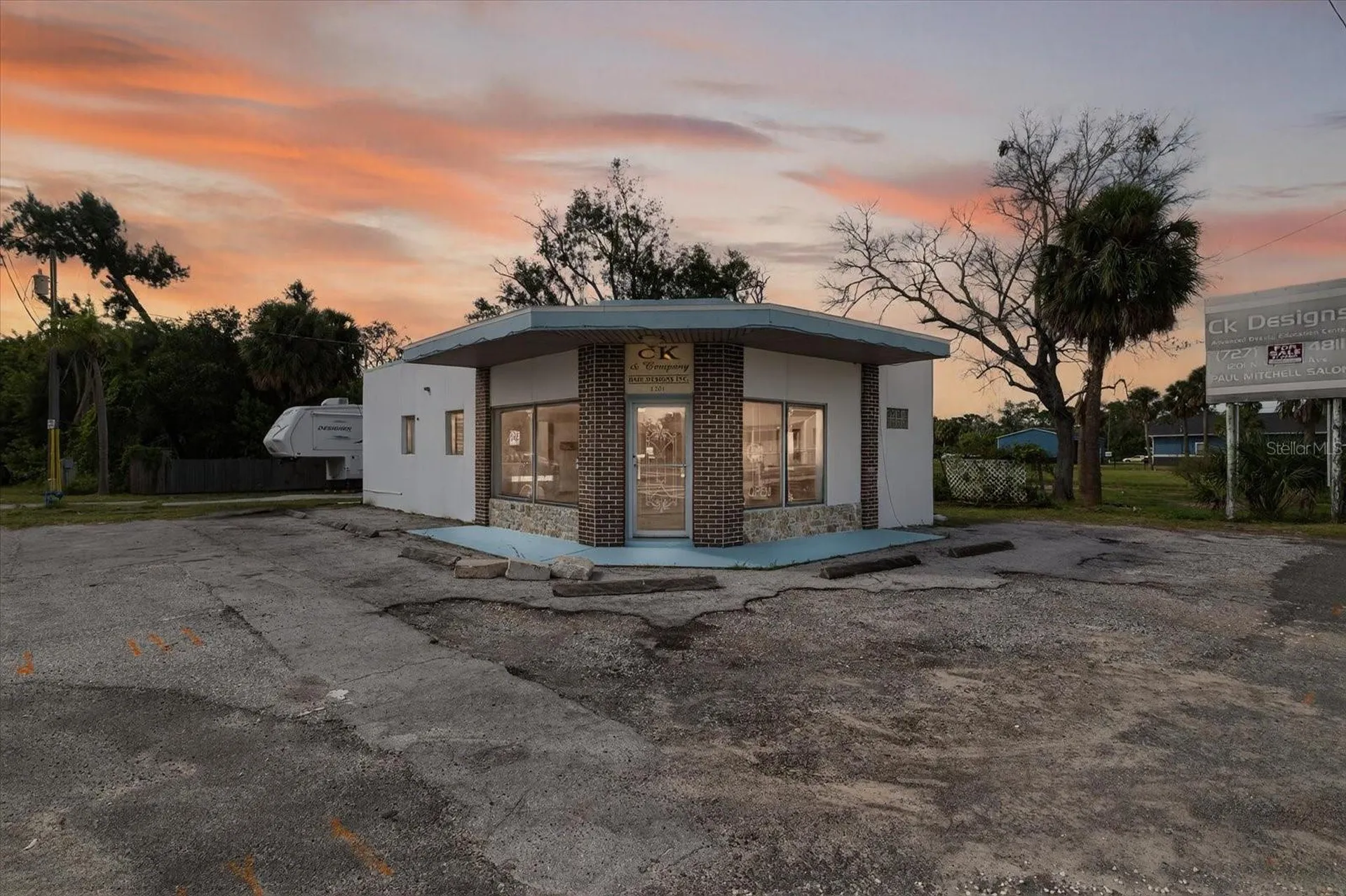 1201 N Pinellas Avenue Tarpon Springs FL 34689