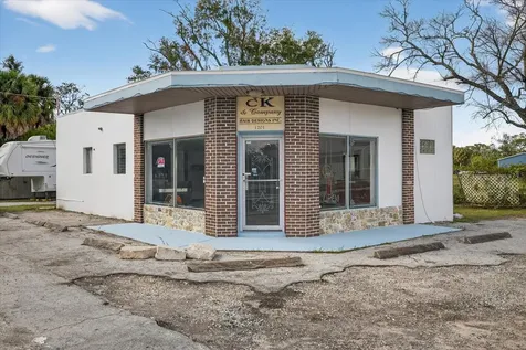 1201 N Pinellas Avenue Tarpon Springs FL 34689