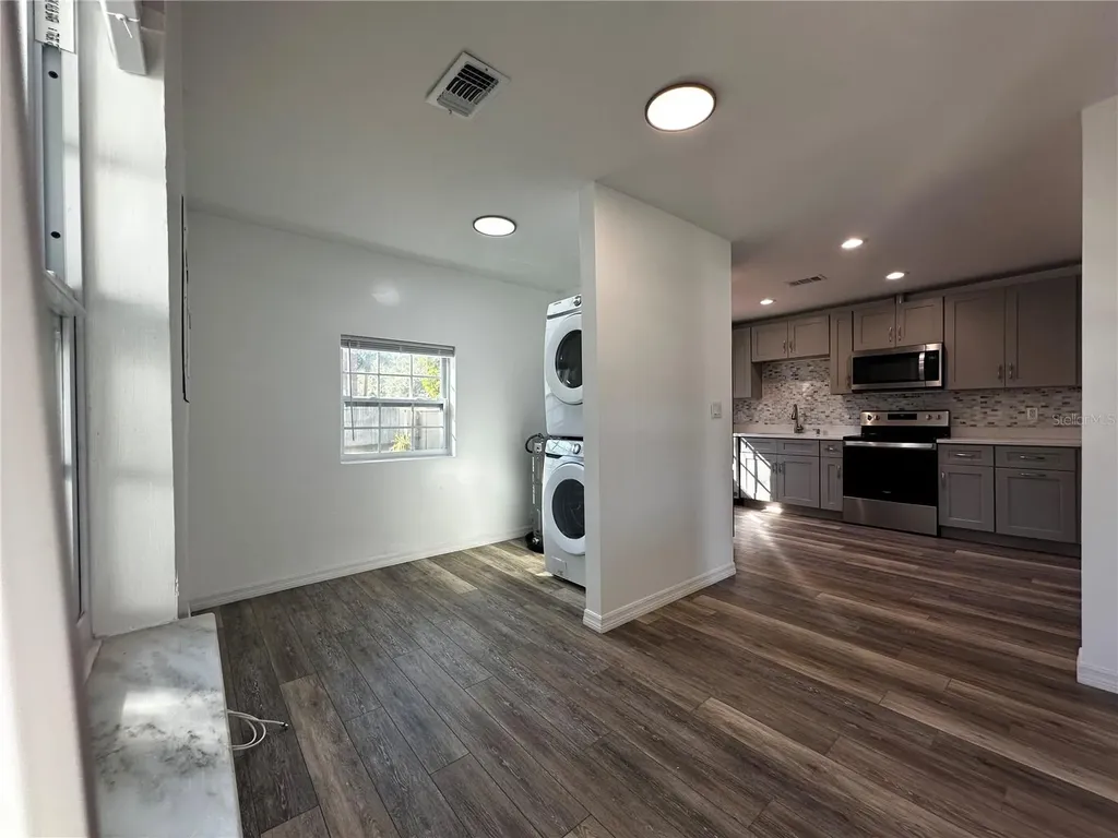216 David Avenue Clearwater FL 33759