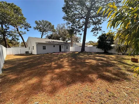 216 David Avenue Clearwater FL 33759