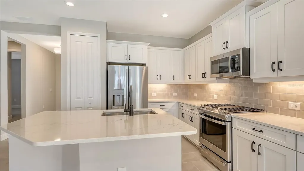 18131 Franklin Park Court Venice FL 34293
