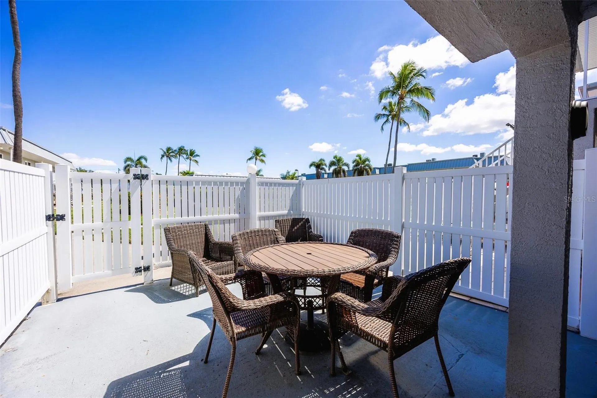 6777 Winkler Road Fort Myers FL 33919