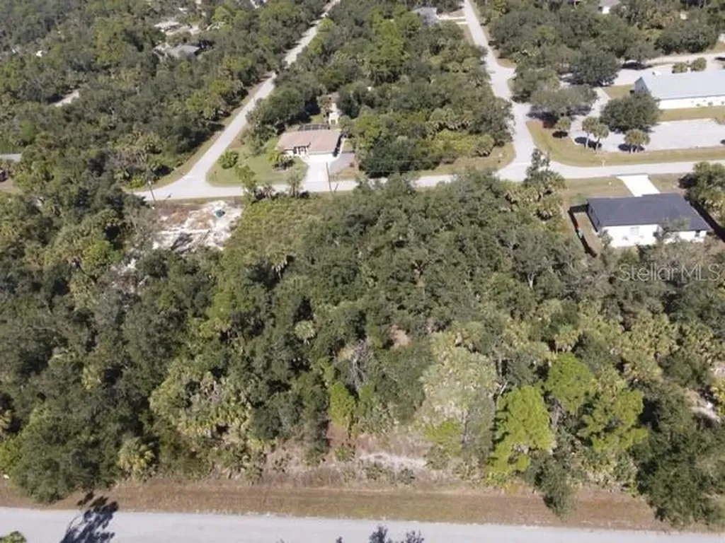17340 Poston Avenue Port Charlotte FL 33948