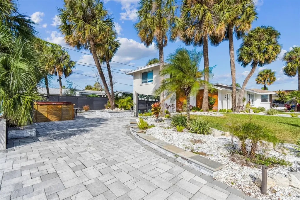 760 Bohenia Circle S Clearwater Beach FL 33767