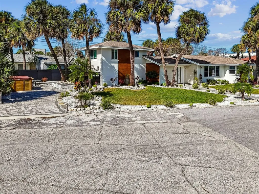 760 Bohenia Circle S Clearwater Beach FL 33767