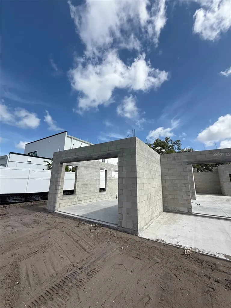 2232 Grove Street Sarasota FL 34239