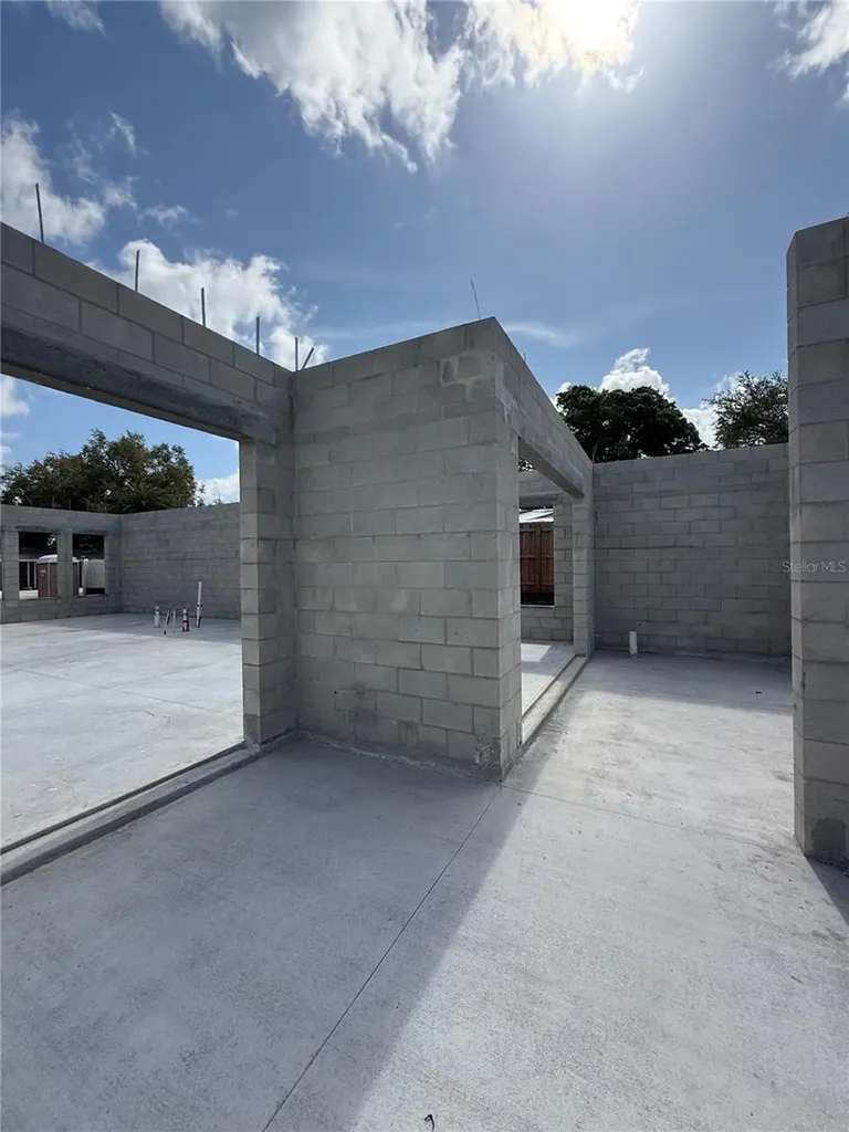 2232 Grove Street Sarasota FL 34239