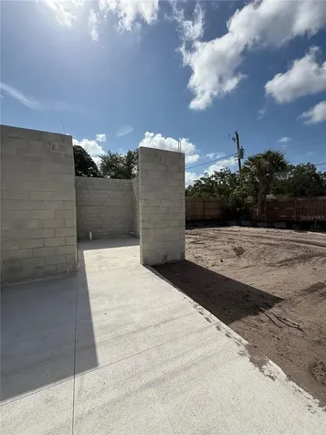 2232 Grove Street Sarasota FL 34239