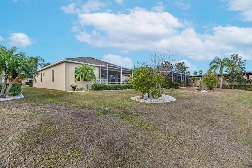 1649 Emerald Dunes Drive Sun City Center FL 33573