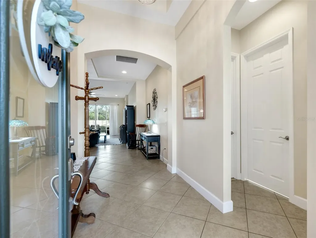 1649 Emerald Dunes Drive Sun City Center FL 33573