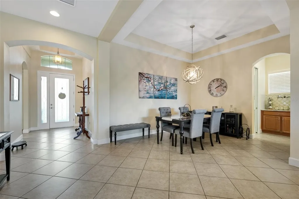 1649 Emerald Dunes Drive Sun City Center FL 33573