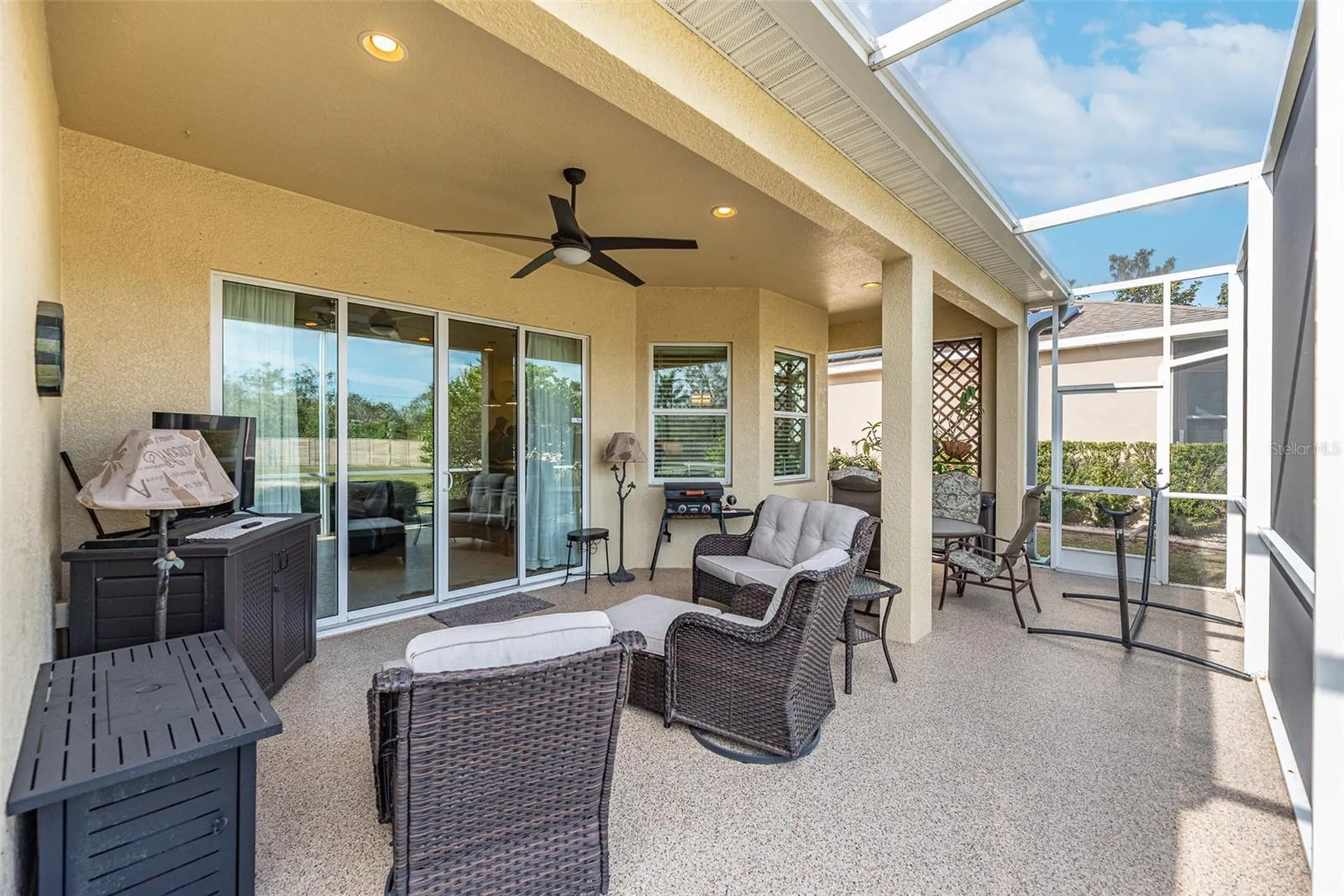 1649 Emerald Dunes Drive Sun City Center FL 33573