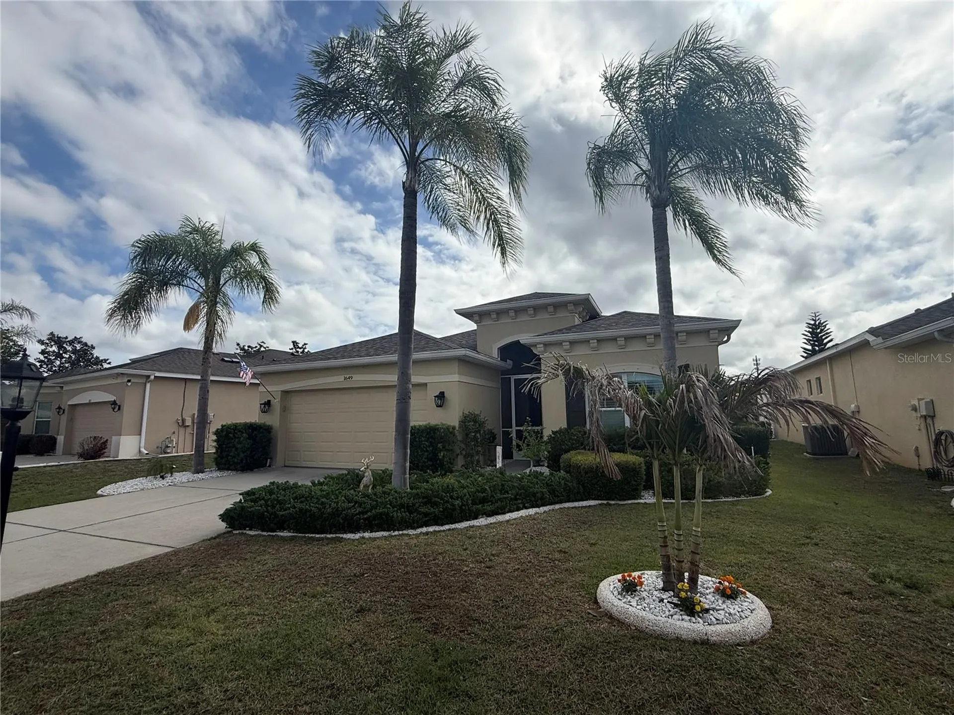 1649 Emerald Dunes Drive Sun City Center FL 33573