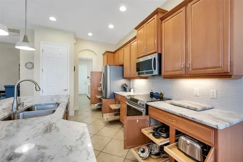 1649 Emerald Dunes Drive Sun City Center FL 33573