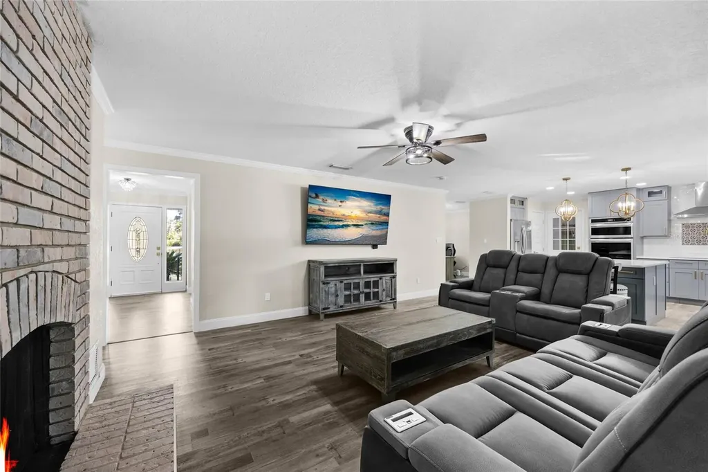 830 NW 60th Street Gainesville FL 32605