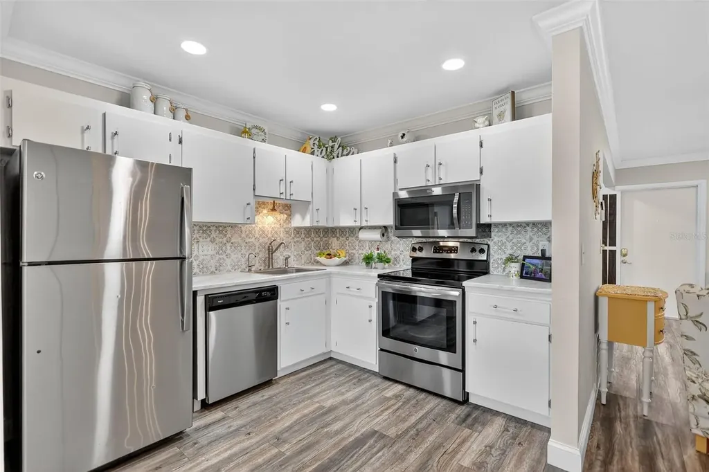 4207 34th Avenue Drive W Bradenton FL 34205