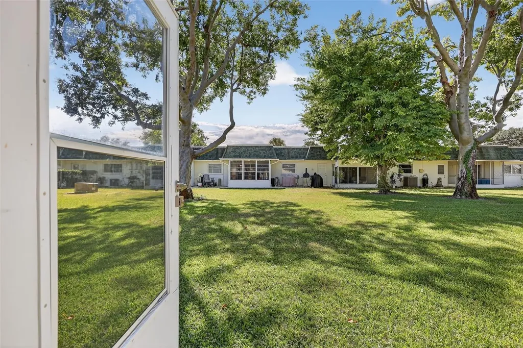 4207 34th Avenue Drive W Bradenton FL 34205