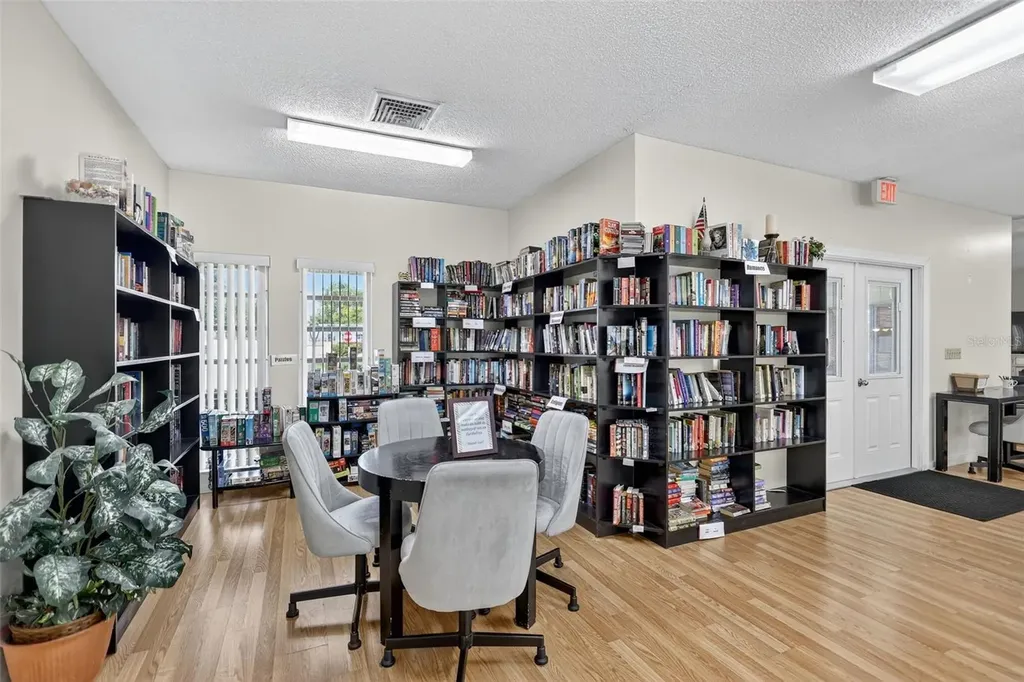 4207 34th Avenue Drive W Bradenton FL 34205