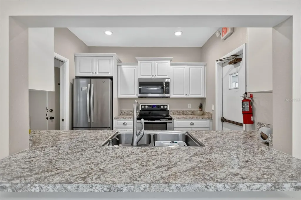 4207 34th Avenue Drive W Bradenton FL 34205