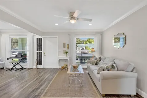 4207 34th Avenue Drive W Bradenton FL 34205