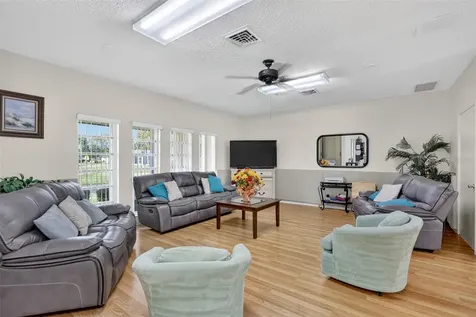 4207 34th Avenue Drive W Bradenton FL 34205