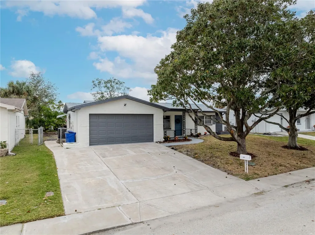 9823 Crofton Lane Port Richey FL 34668