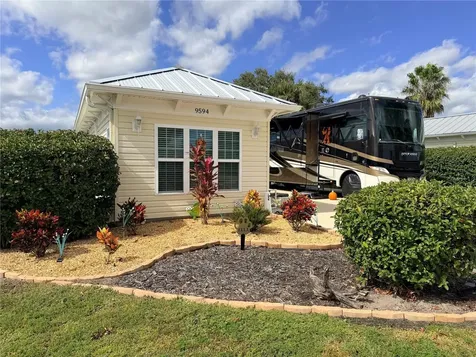 9594 SE 47th Way Webster FL 33597