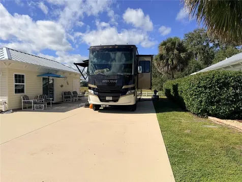 9594 SE 47th Way Webster FL 33597