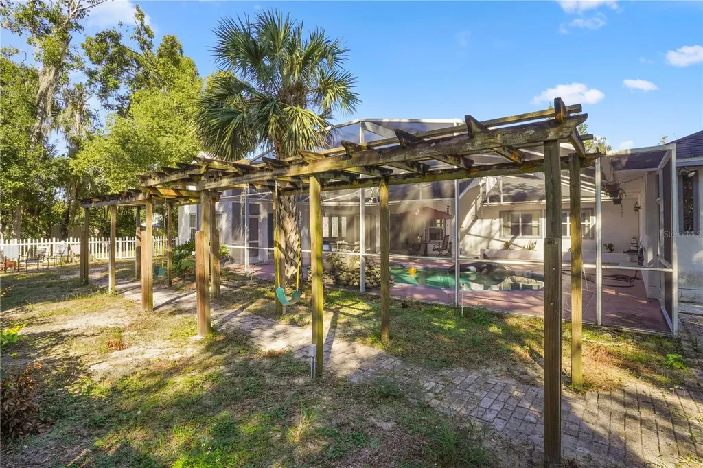 2286 Lake Francis Drive Apopka FL 32712