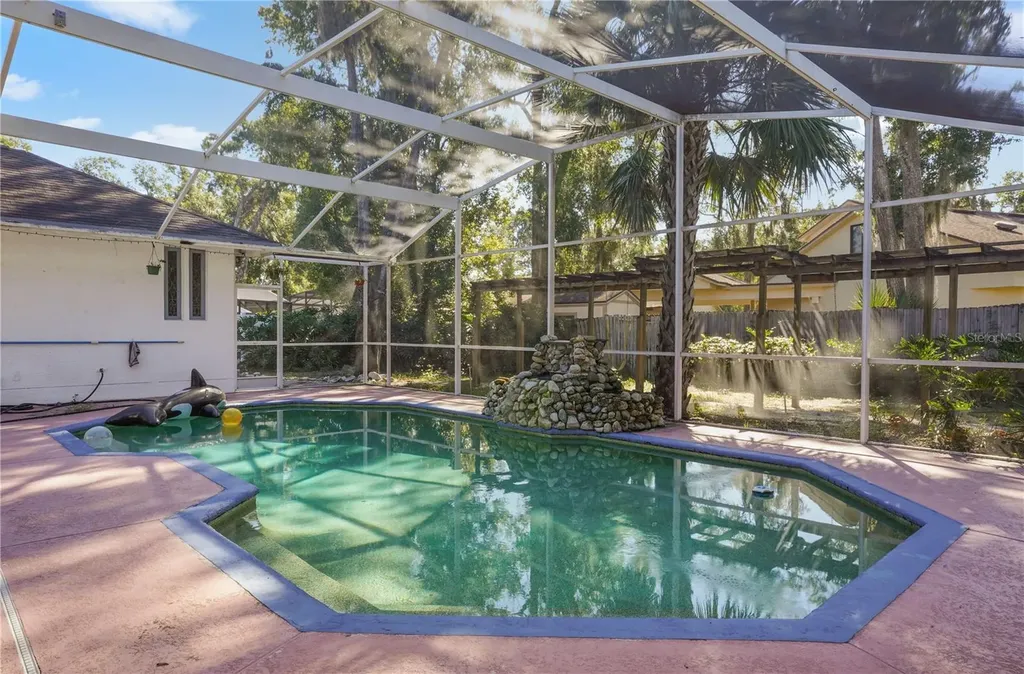 2286 Lake Francis Drive Apopka FL 32712
