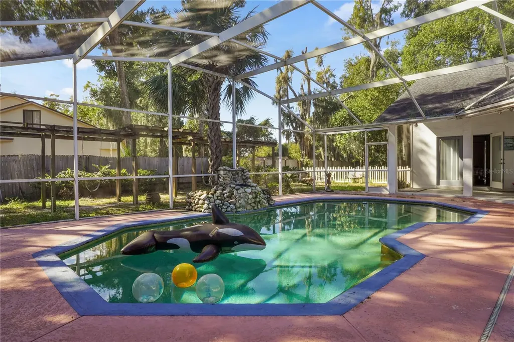 2286 Lake Francis Drive Apopka FL 32712