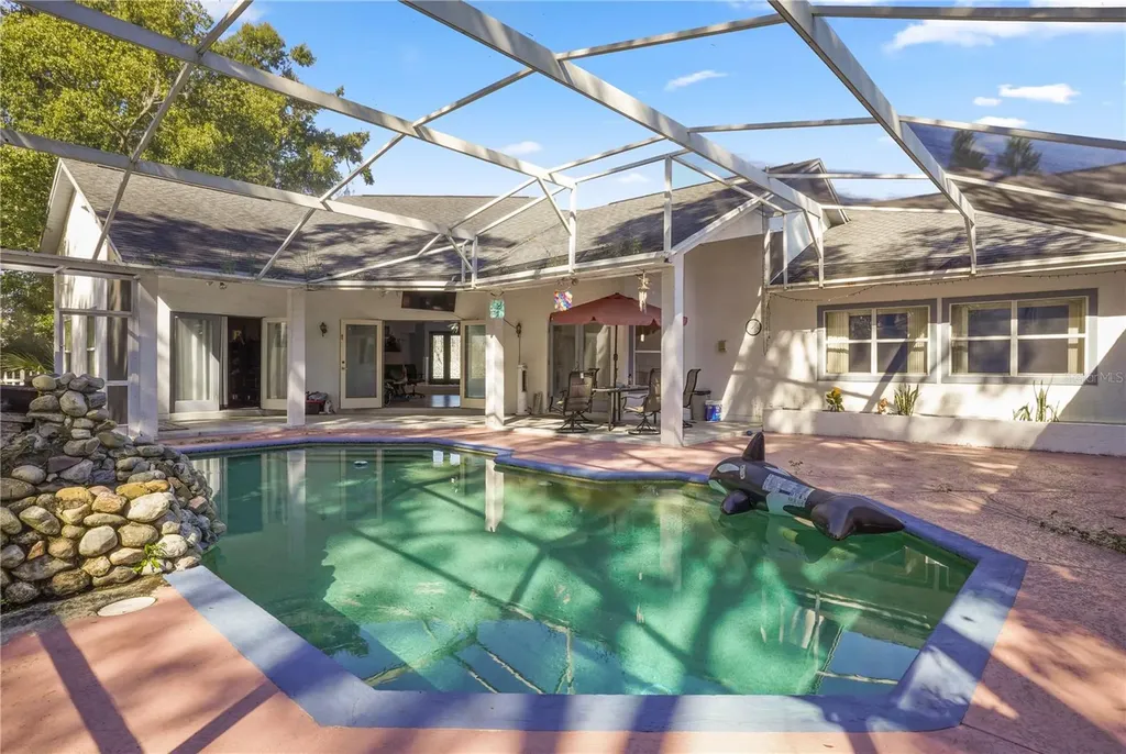 2286 Lake Francis Drive Apopka FL 32712
