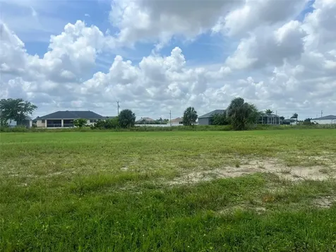 1802 NE 14th Street Cape Coral FL 33909