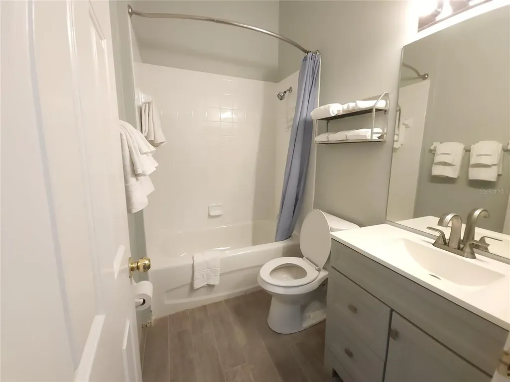 1211 Haddington Way Wesley Chapel FL 33543