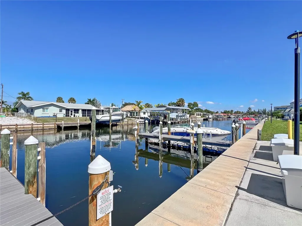 9811 Hernando Court Bradenton FL 34210