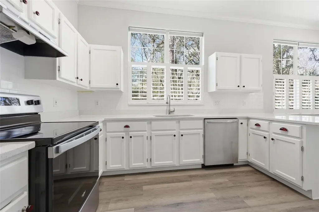 10067 SW 52nd Road Gainesville FL 32608
