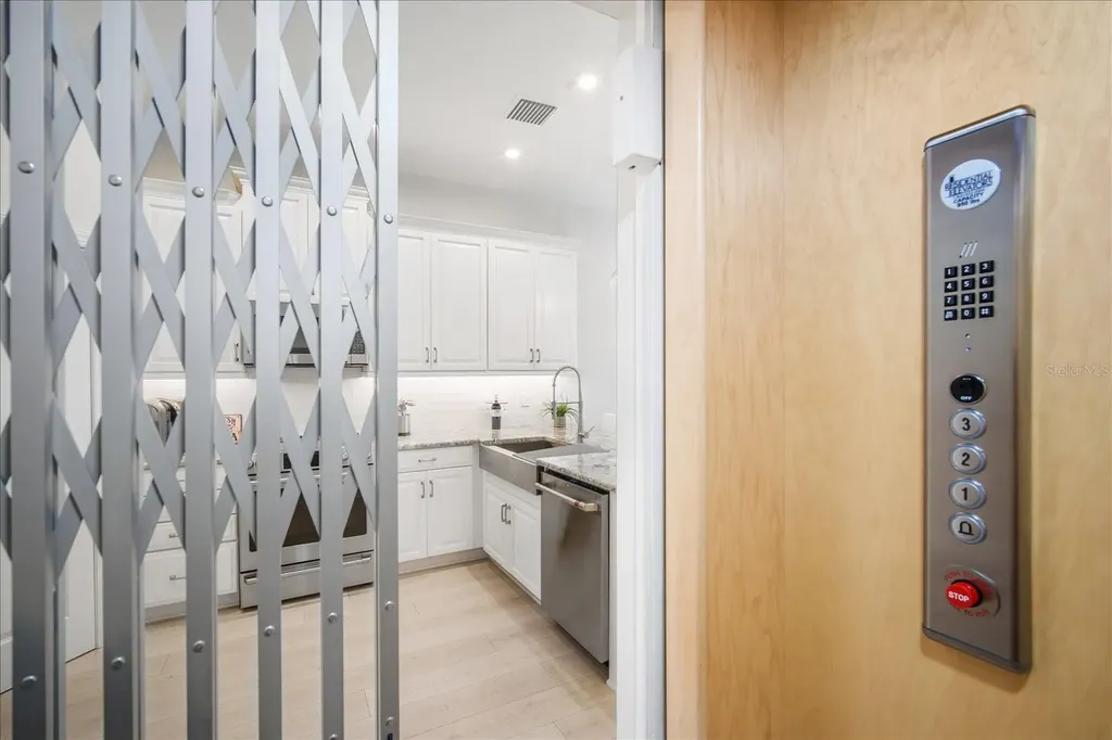 2518 Coral Court Indian Rocks Beach FL 33785