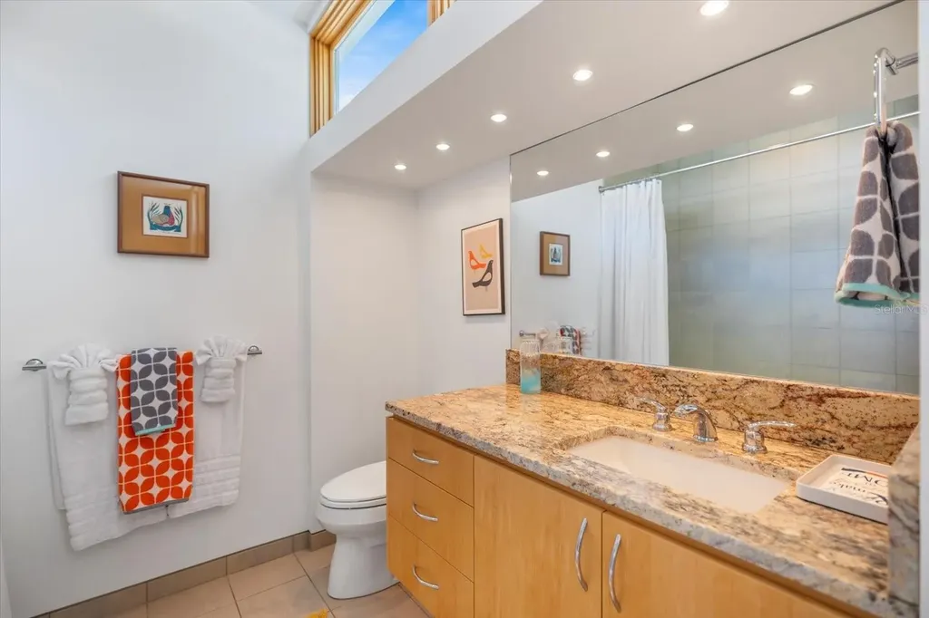 1739 Cherokee Drive Sarasota FL 34239