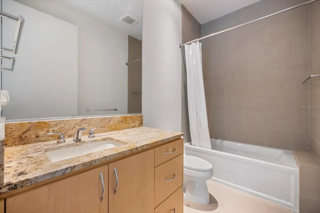 1739 Cherokee Drive Sarasota FL 34239