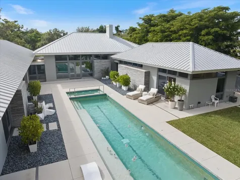 1739 Cherokee Drive Sarasota FL 34239