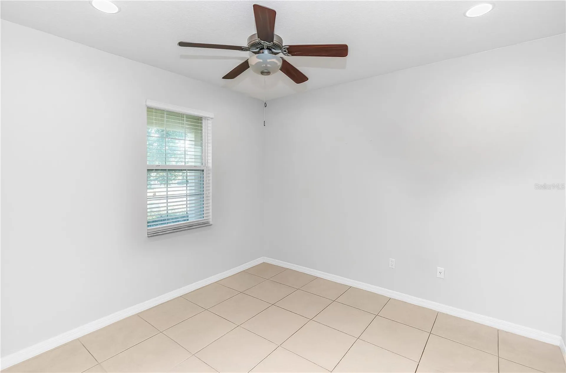 3301 Bethpage Loop Mount Dora FL 32757