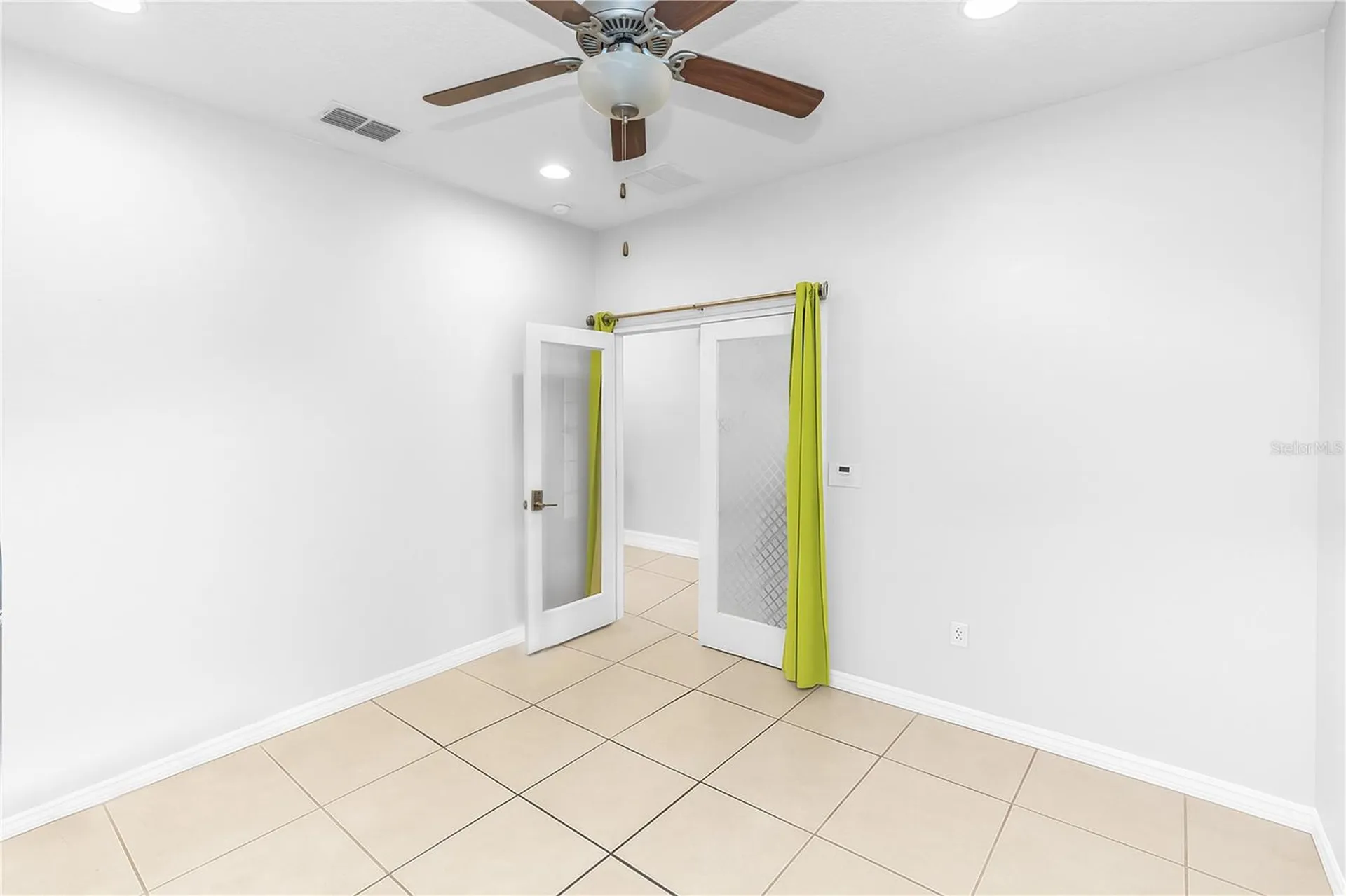 3301 Bethpage Loop Mount Dora FL 32757