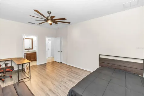 3301 Bethpage Loop Mount Dora FL 32757