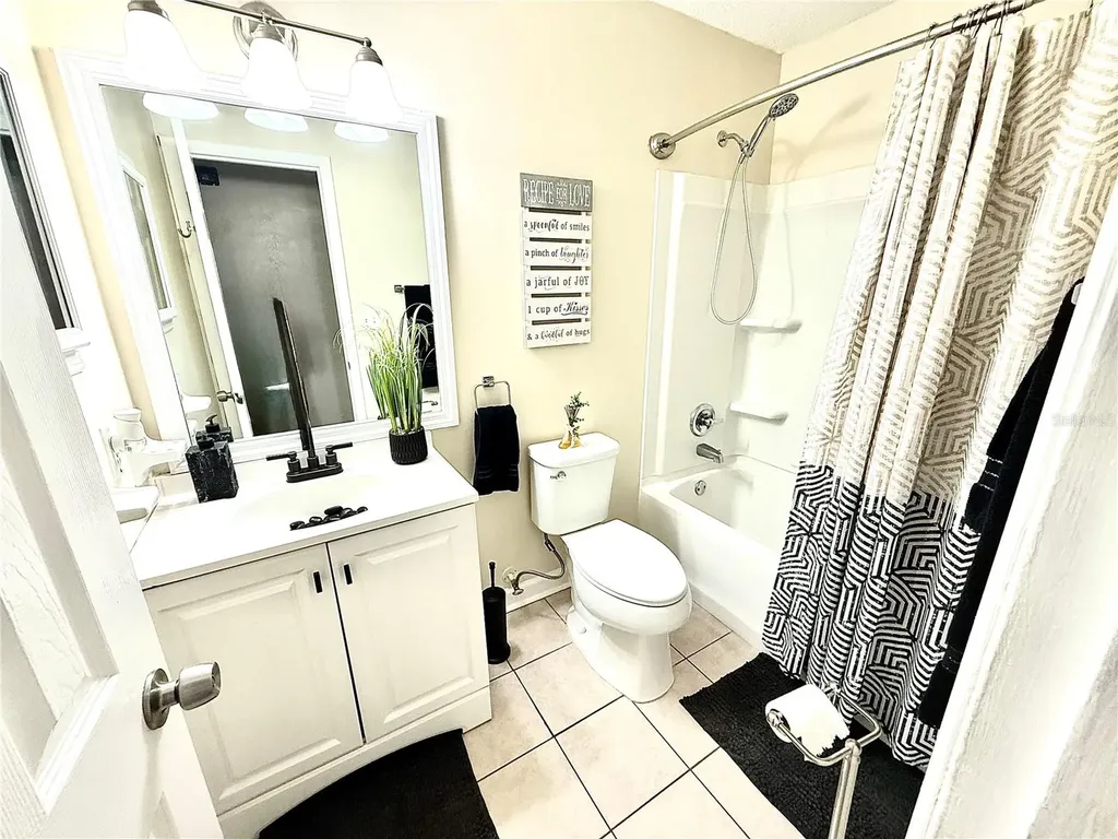 5515 NW 27th Terrace Gainesville FL 32653